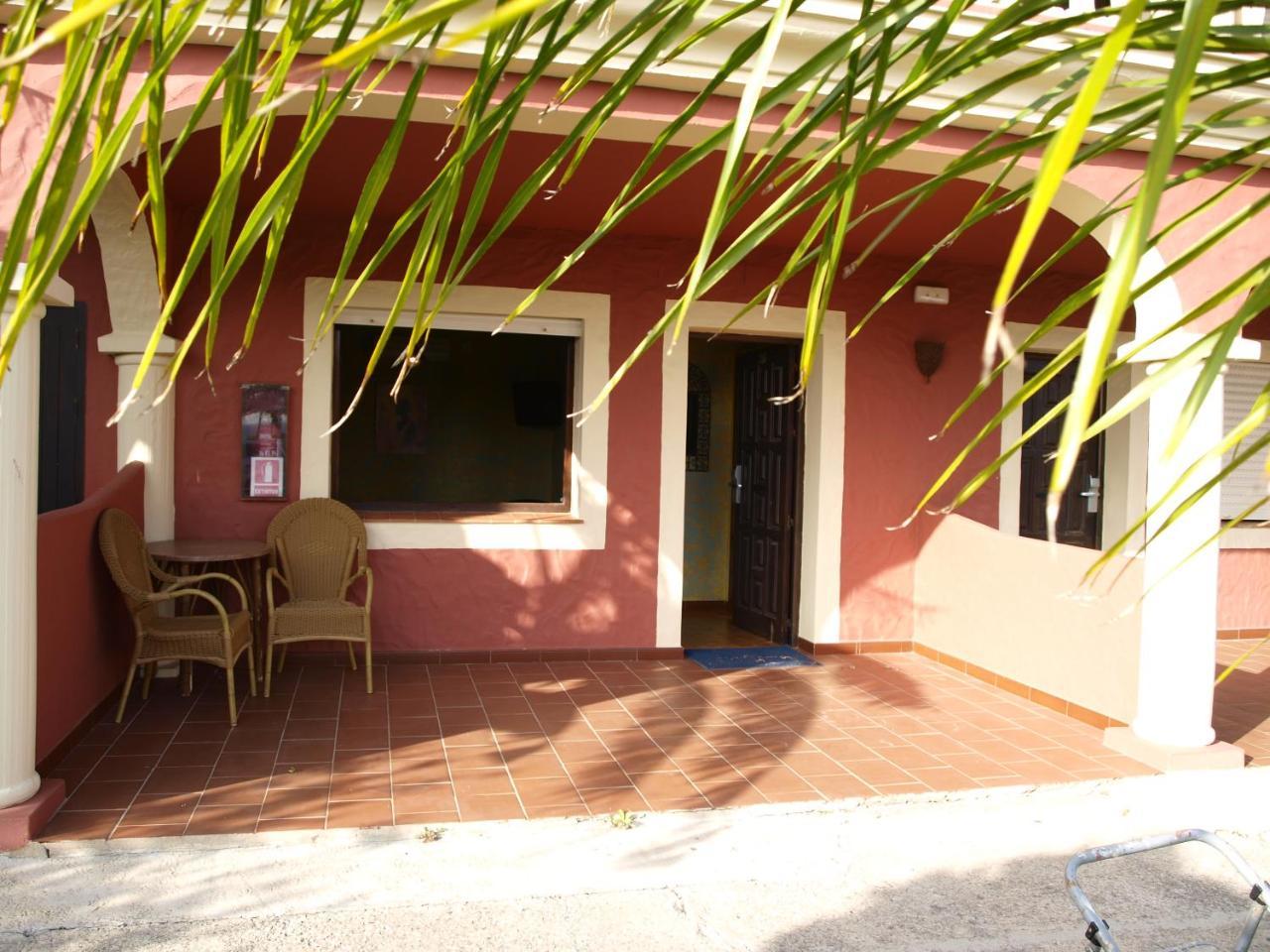 Hotel Copacabana Tarifa Beach Exterior foto